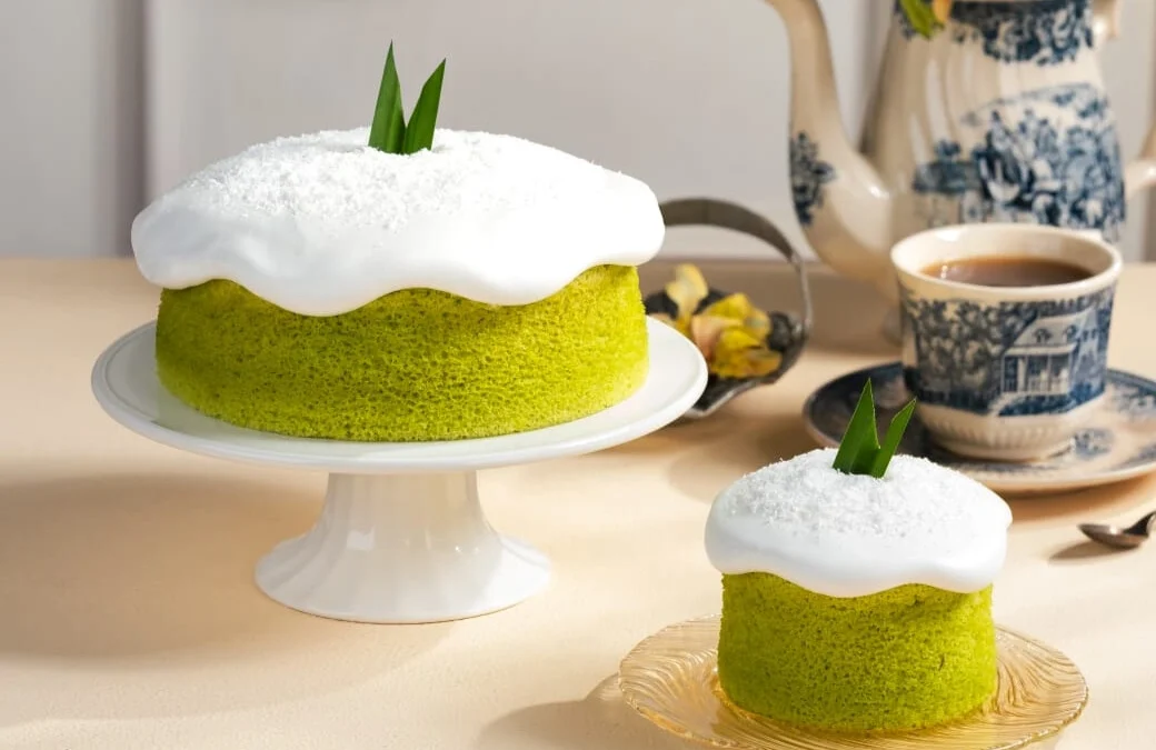 Rayoean hadirkan inovasi kue pandan berbahan alami. Menu akhir tahun ini dirancang untuk Gen-Z, Millennials, dan pencinta comfort food Indonesia. (Foto: Istimewa/Trends.co.id)